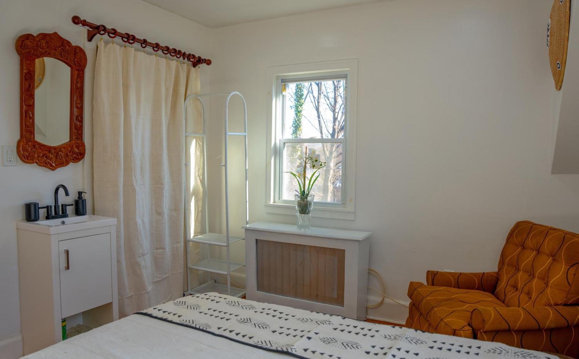 African Oasis Luxury Inn At The Gallery Mount Vernon Exterior photo